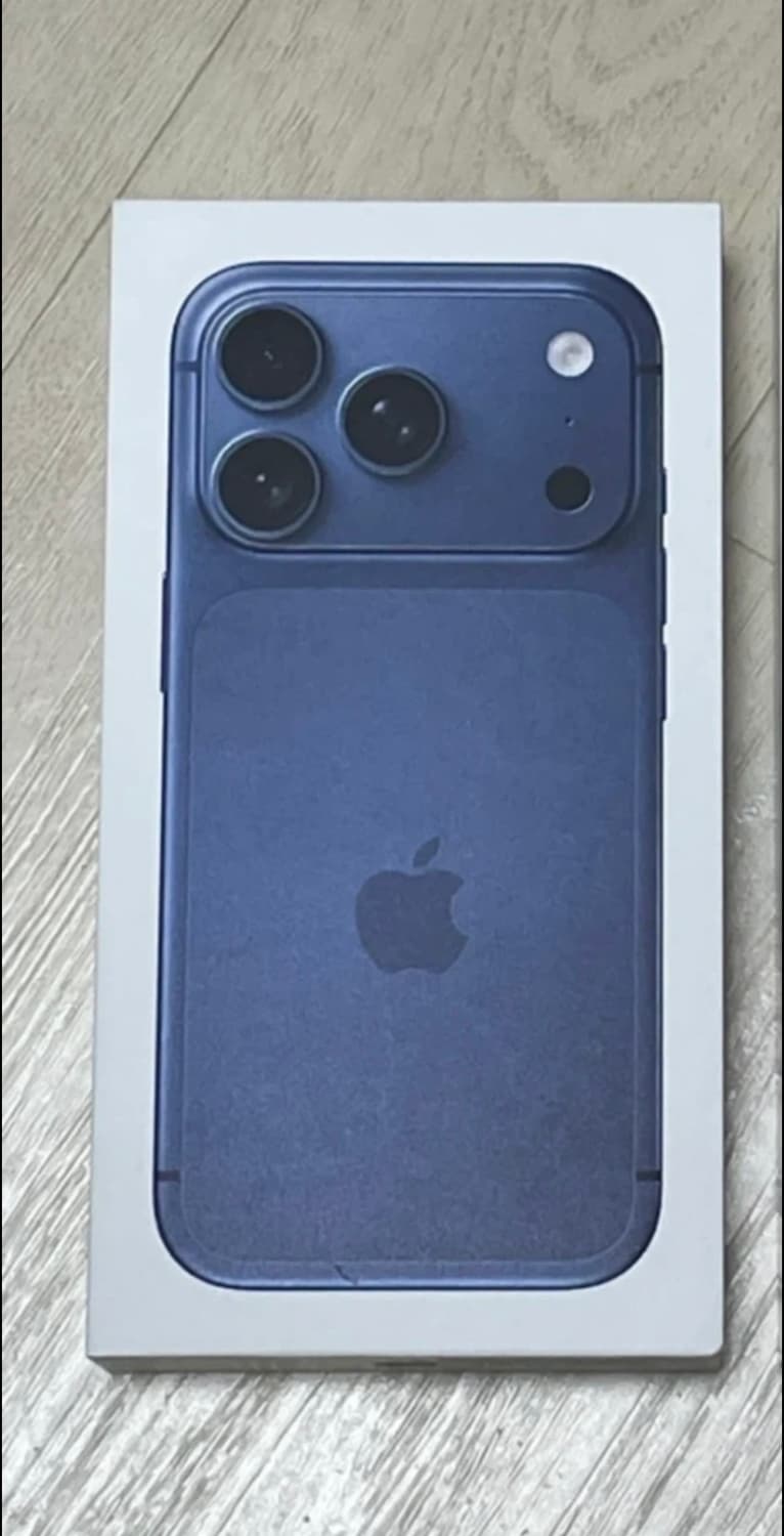 아이폰 17프로 256 딥블루 상품이미지1