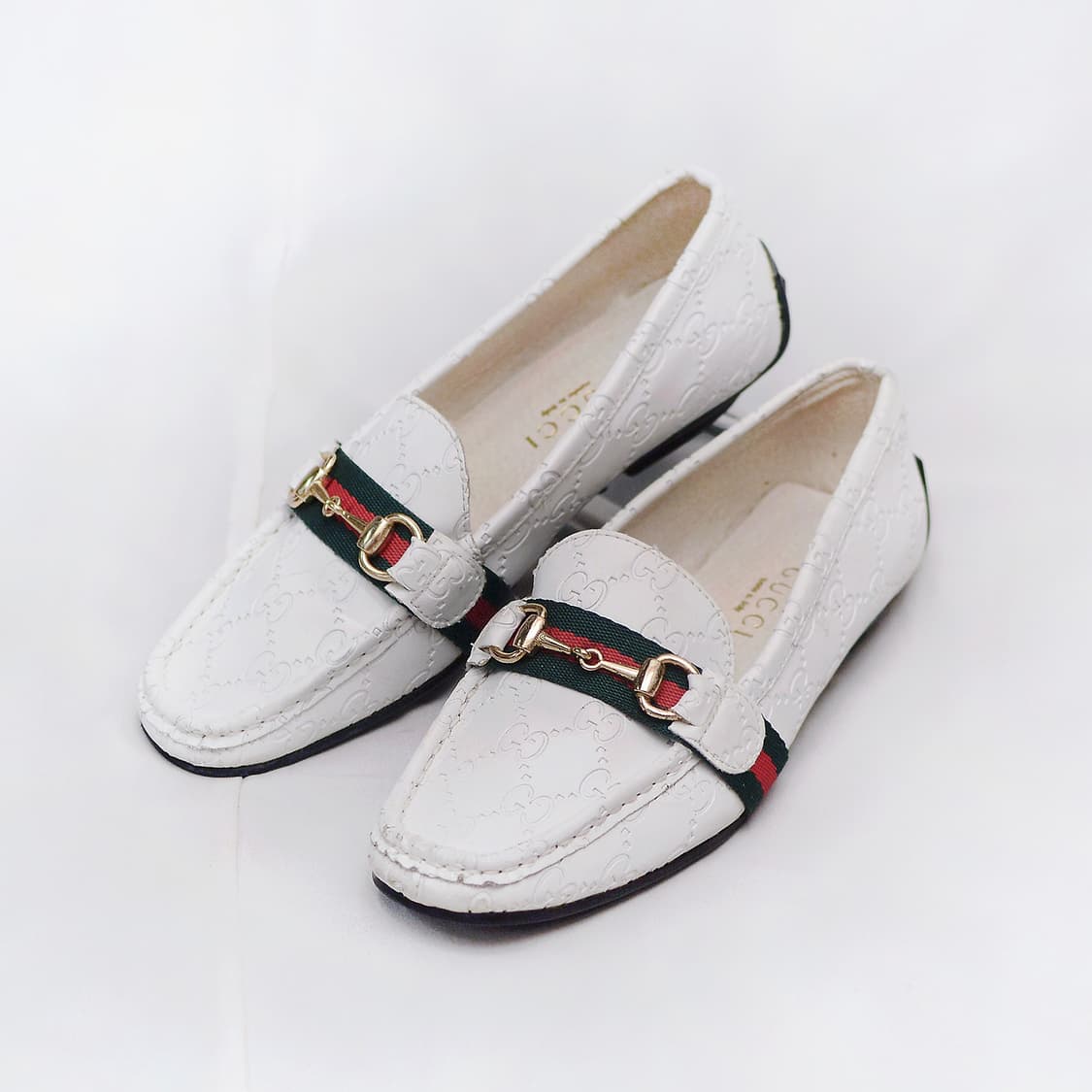구찌 (GUCCI) 화이트 구찌시마 홀스빗 로퍼 (37.5) 상품이미지1
