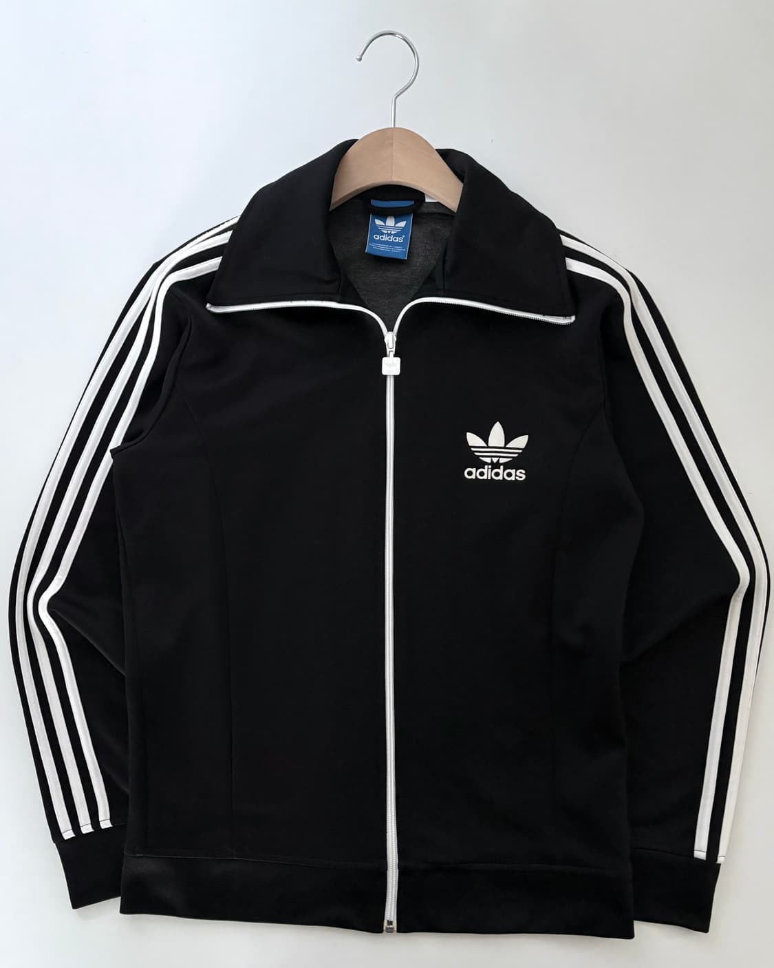 Adidas 아디다스 블랙컬러 유로파 트랙탑 상품이미지1