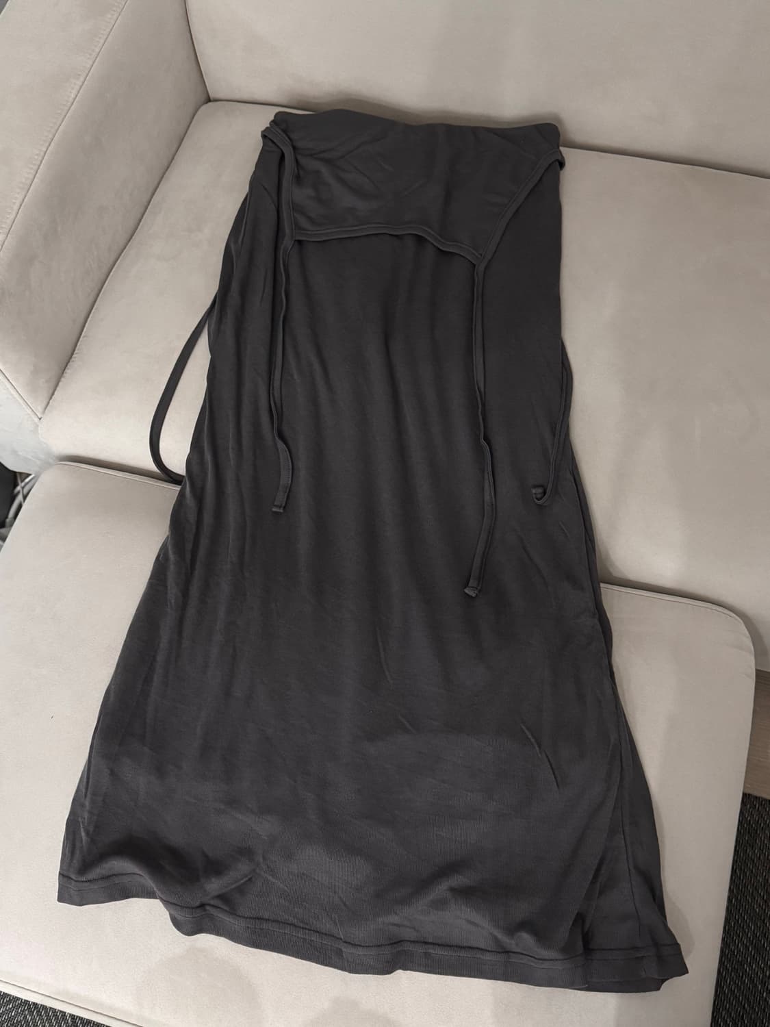 [새상품/사진O]플레어업 드레이프 롱스커트(dark gray) 상품이미지5