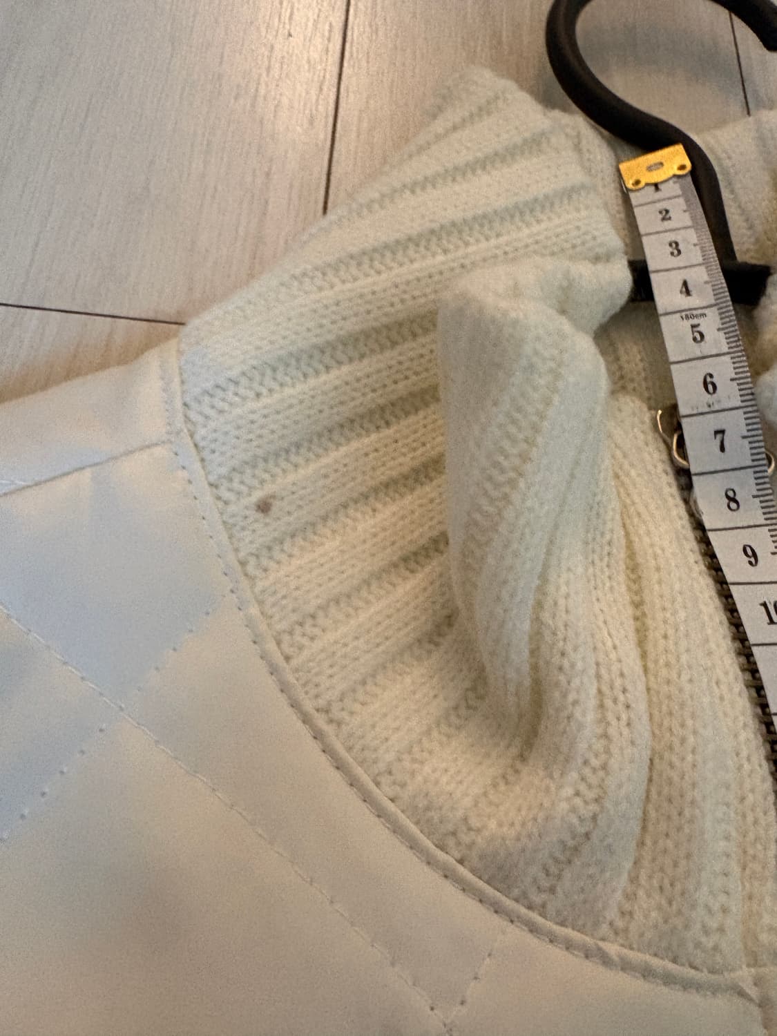 크랭크 화이트 슬림 집업  상품이미지3