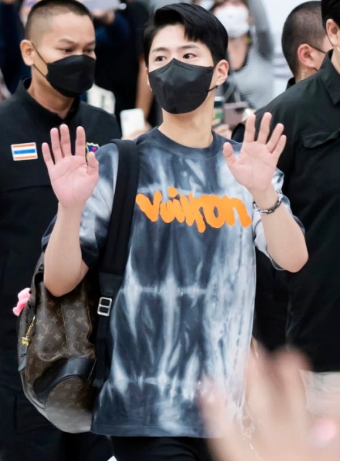 루이비통 그래피티 타이다이 티셔츠 L 사이즈 상품이미지8