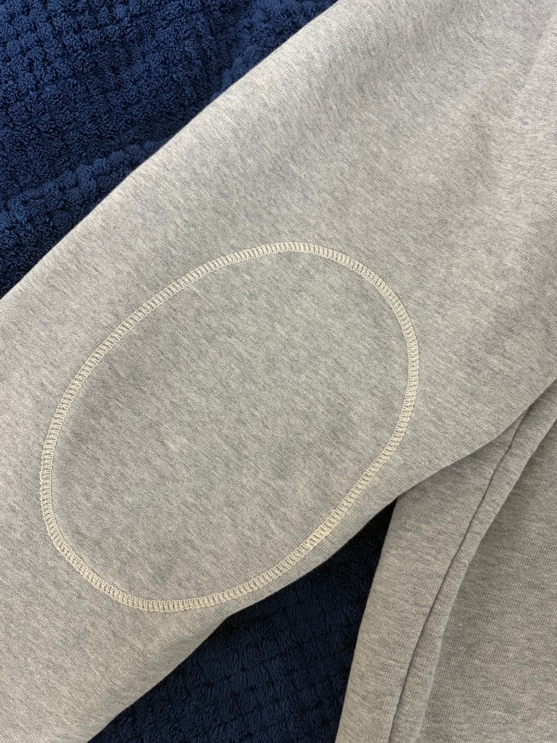 라프사이드 맨투맨 2사이즈 그레이 상품이미지2