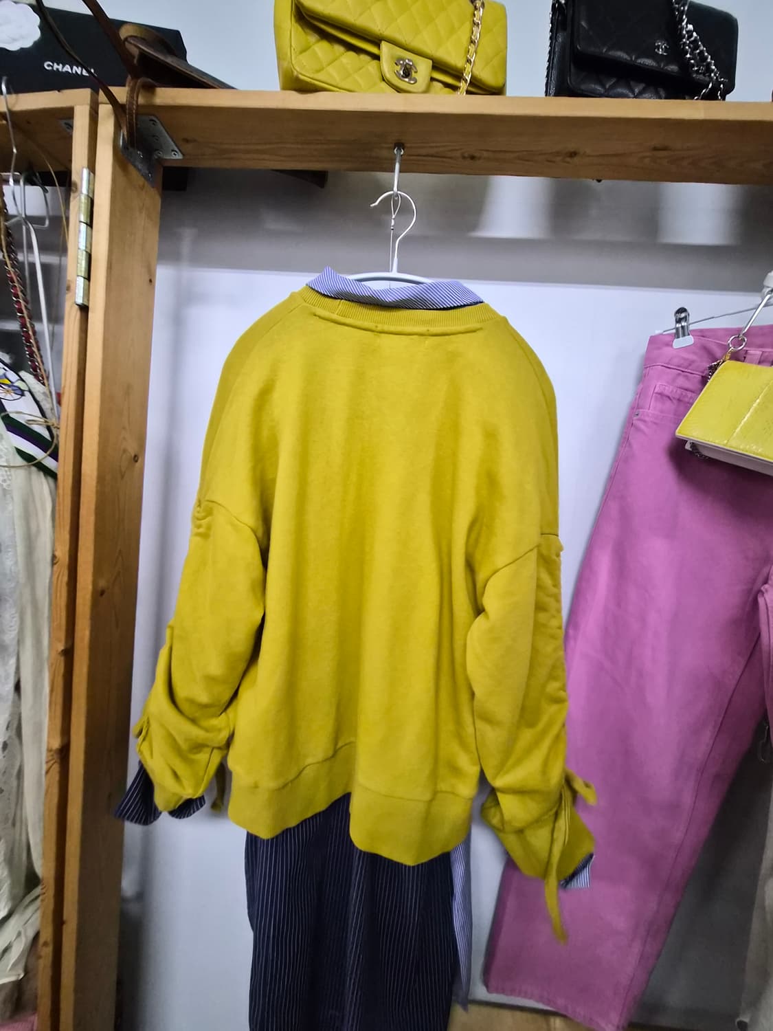 유니크 패치 스트링 맨투맨 상품이미지7