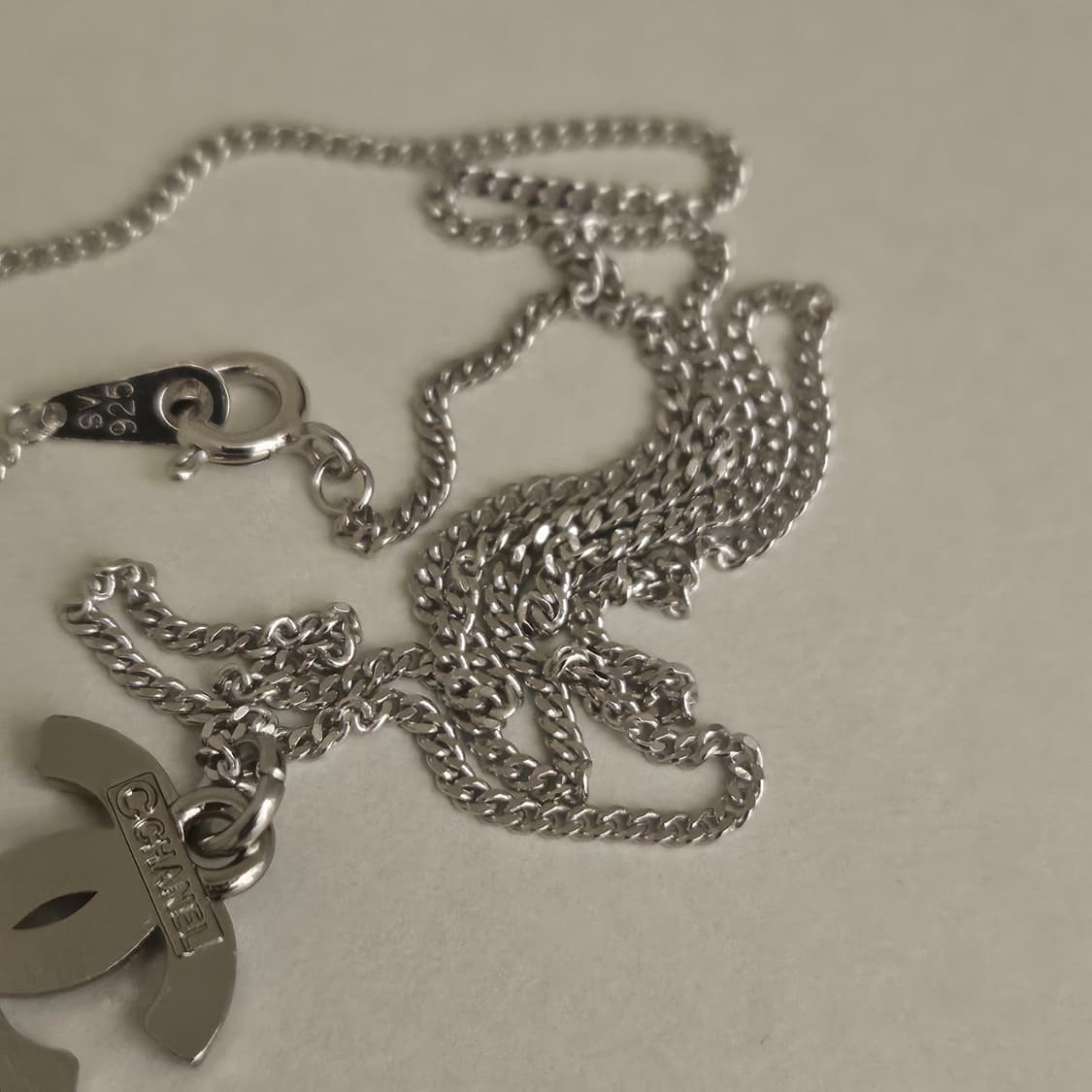 샤넬 925실버 빈티지 업사이클링 미니큐빅 목걸이 상품이미지5