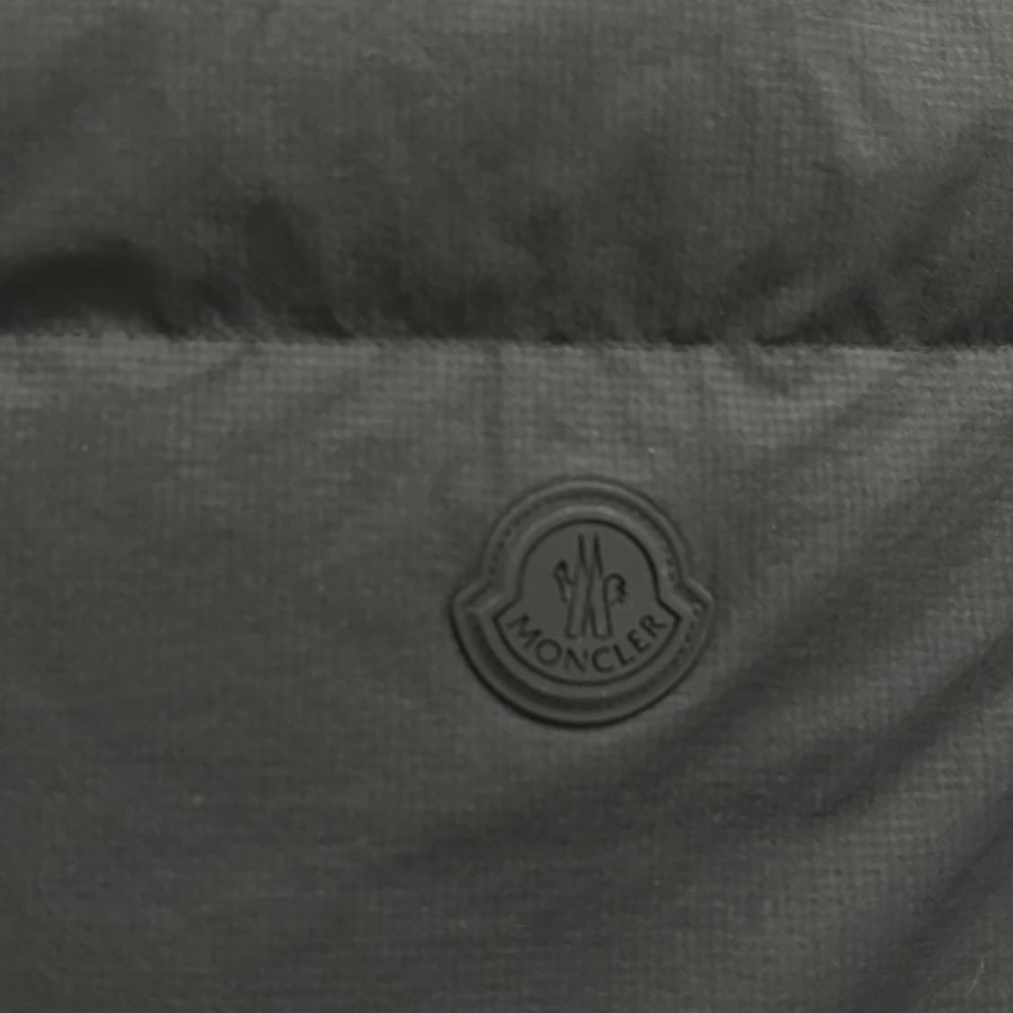 [3]몽클레어 블랙와펜 조끼패딩 상품이미지2