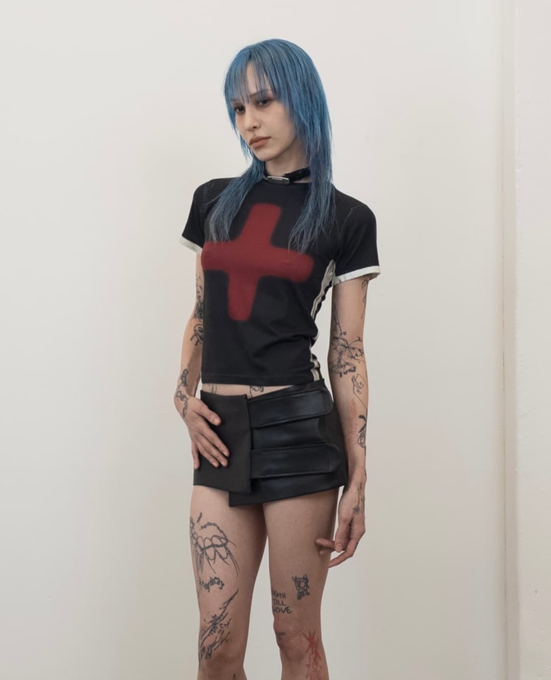 도그마엑스 CROSS CROP SHORT SLEEVE BLACK  상품이미지3