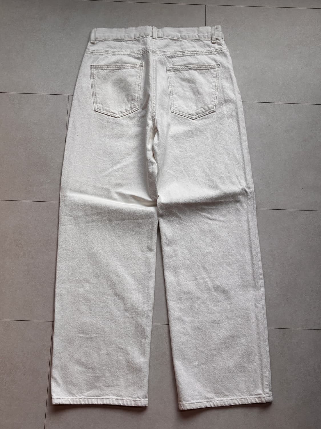 핏 때문에 입는 크림 와이드 진 31-32 상품이미지5