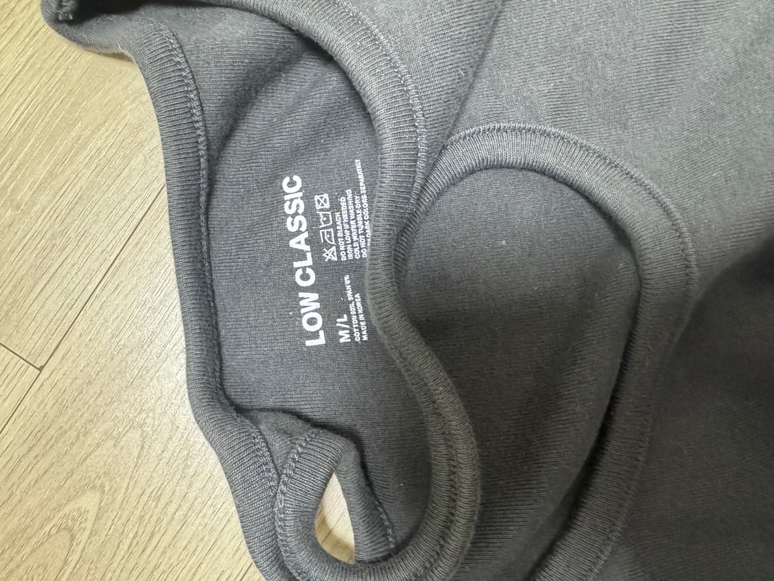 로우클래식 커브 홀 티셔츠 차콜 색상 m사이즈 상품이미지4