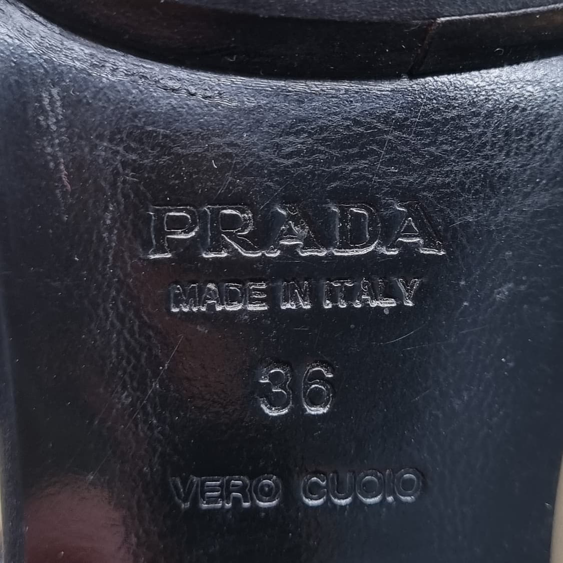 프라다 에나멜 샌들 36 230 굽9 상품이미지6