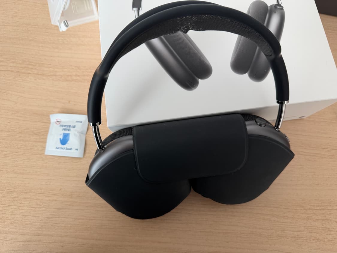 에어팟 맥스 스페이스 그레이 1세대 (8핀) 상품이미지4