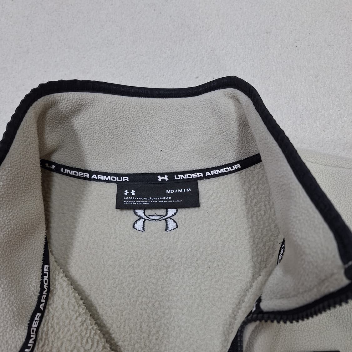 언더아머  폴리스M(상태최상) 상품이미지3