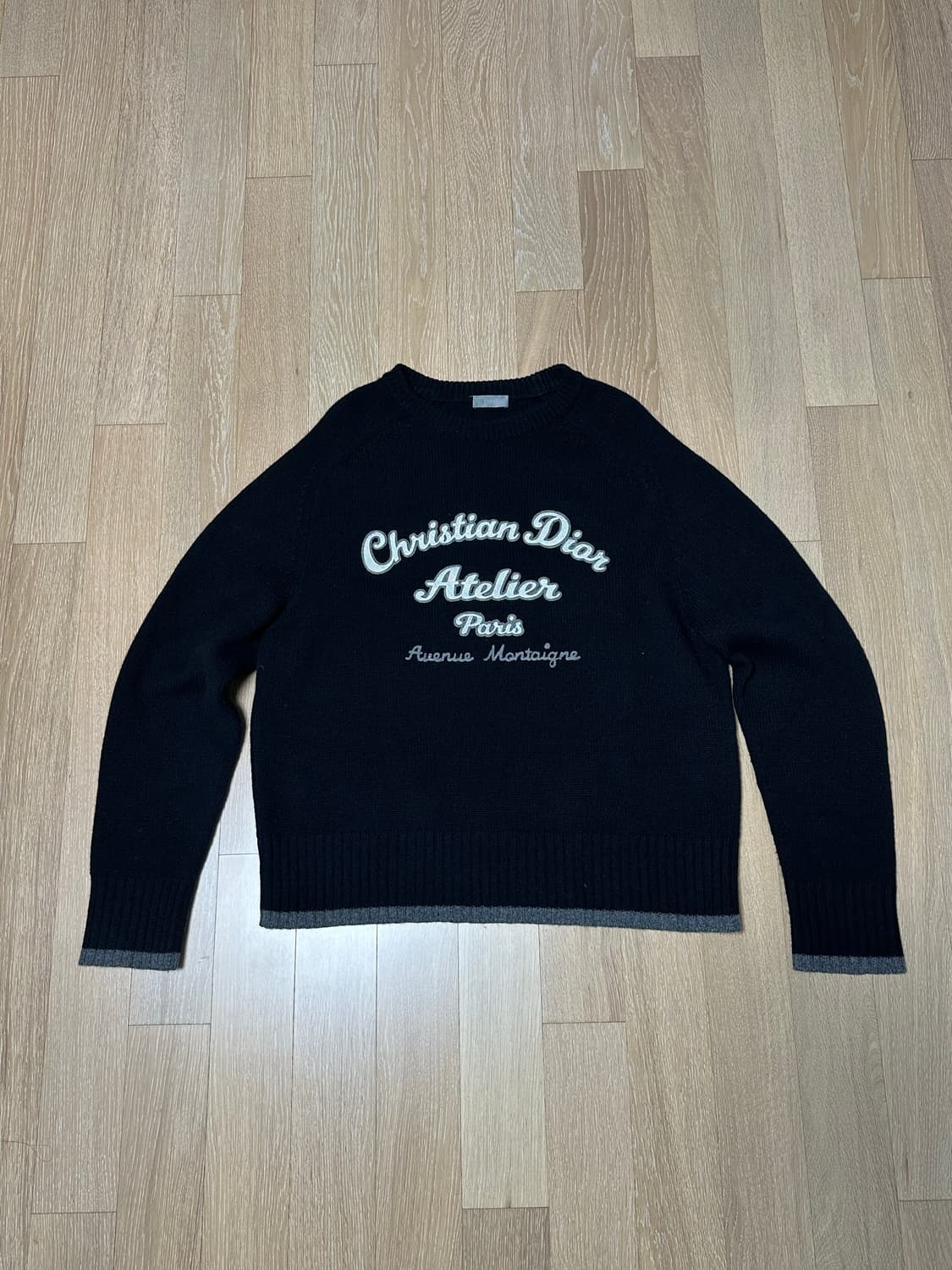 디올 아틀리에 니트 상품이미지1