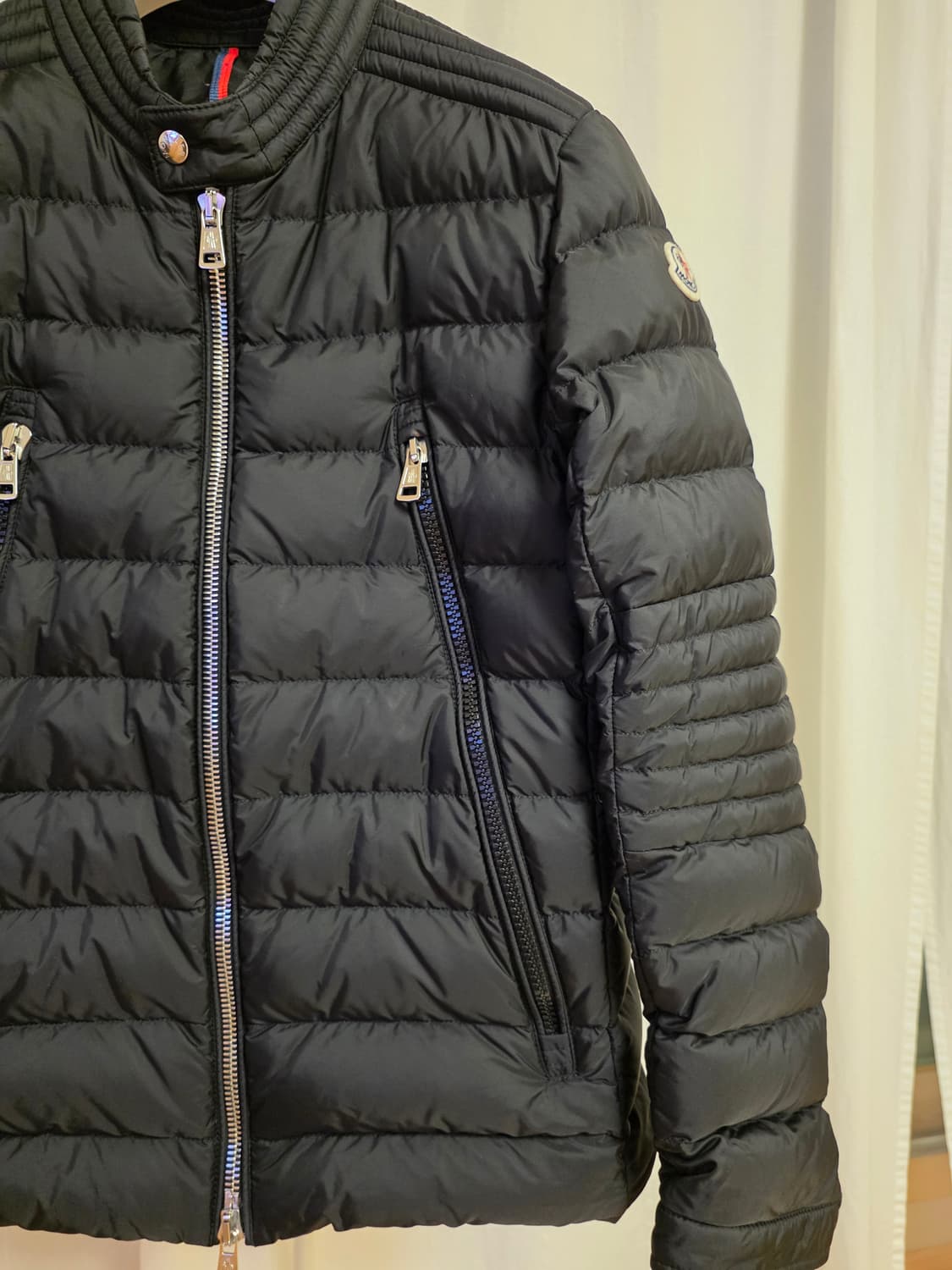 [23년] 몽클레어 아미오 경량 바이크 다운 패딩 3사이즈 상품이미지3