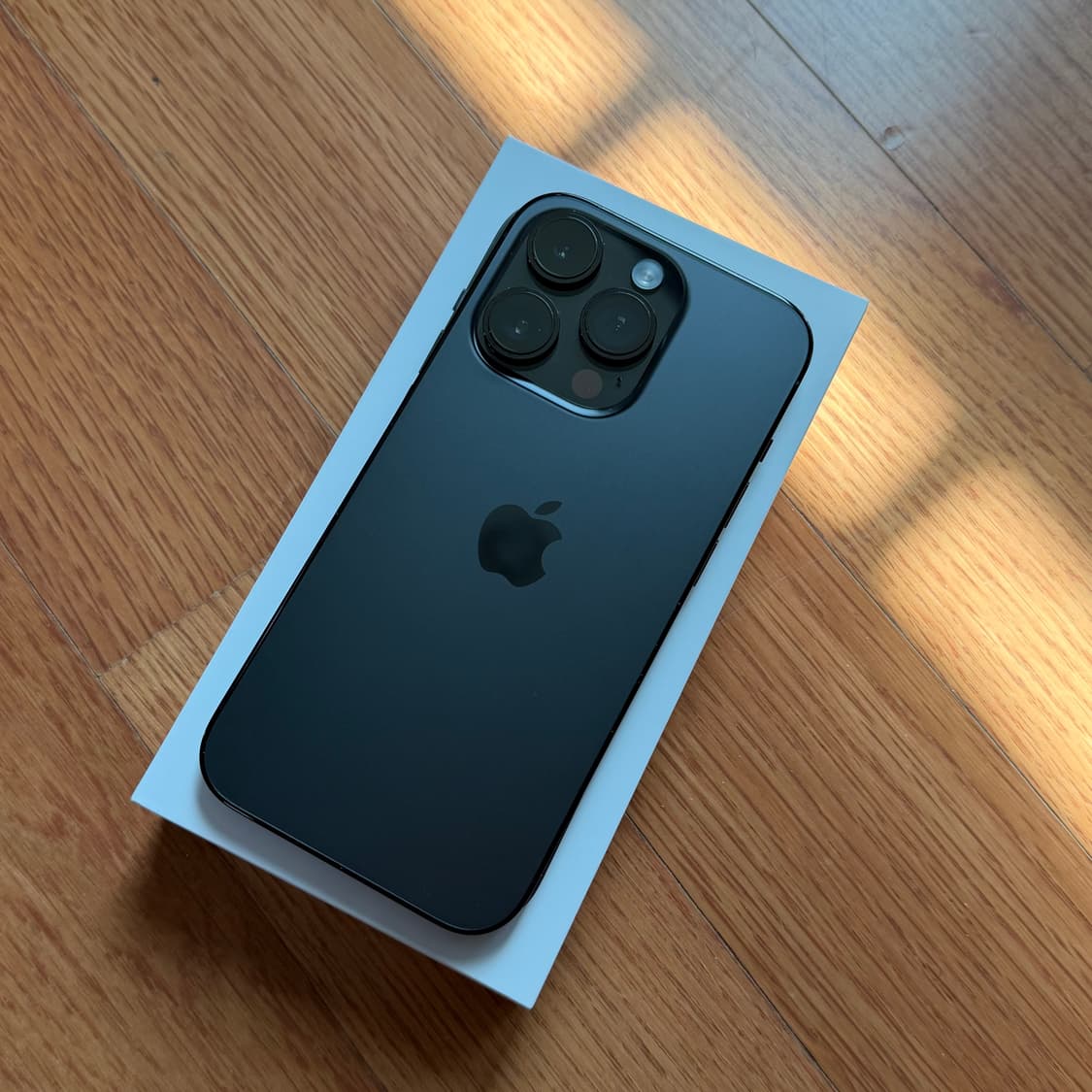 아이폰 14pro 스페이스블랙 상품이미지1