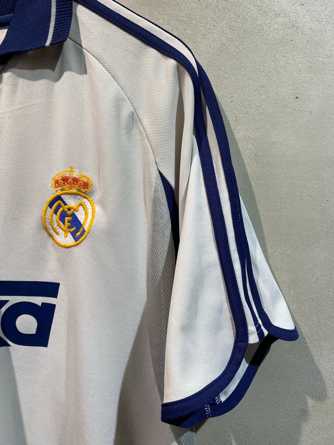 00-01 레알 마드리드 루이스 피구 홈 유니폼 상품이미지3