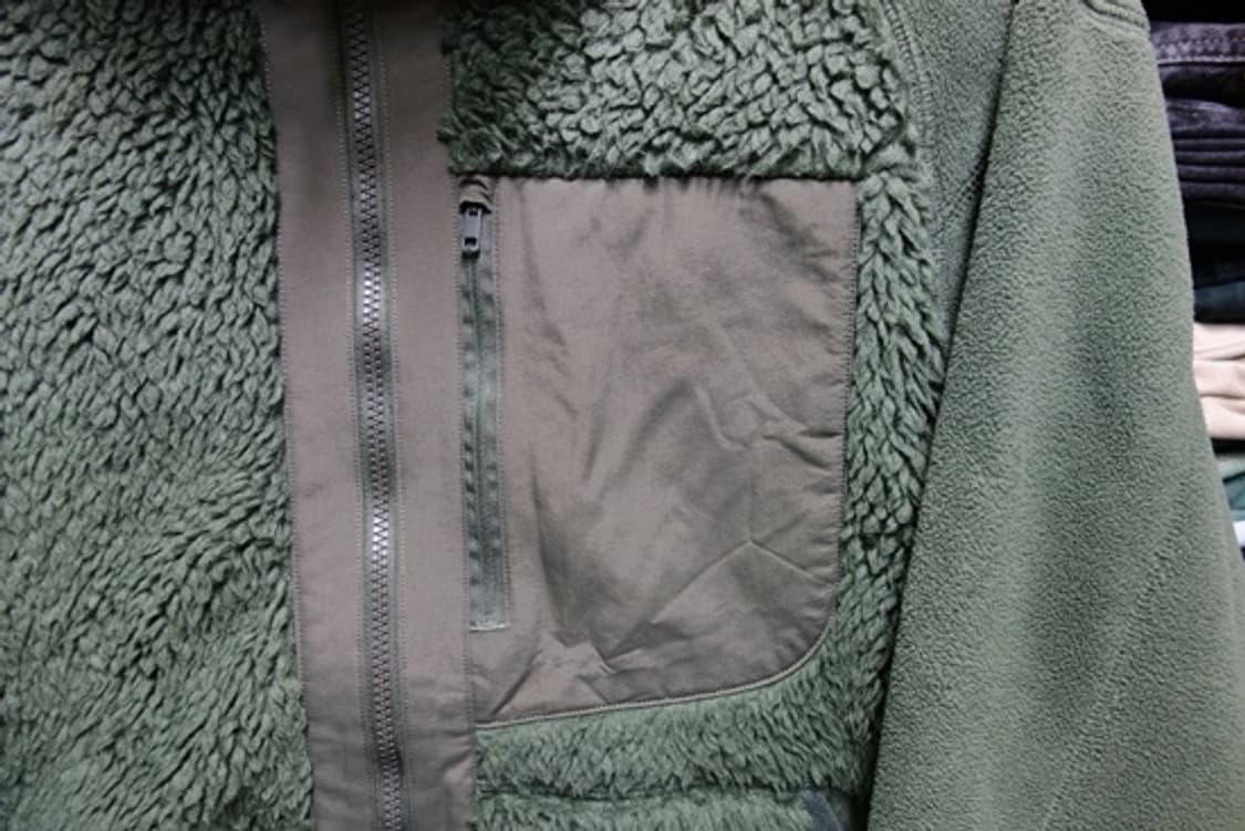 유니클로 x 화이트 마운티어링 후리스 풀집 파카 다크 그린 L (100) 상품이미지4