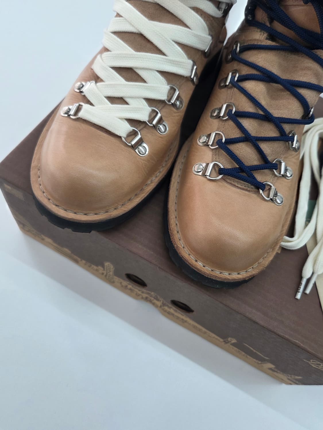 대너 마운틴 패스  270사이즈 상품이미지5