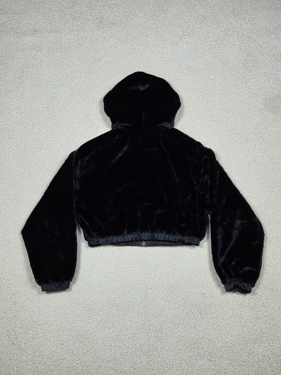 [H&M] 디바이디드 리버시블 크롭 에코 퍼 후드 집업 | 00248 상품이미지10