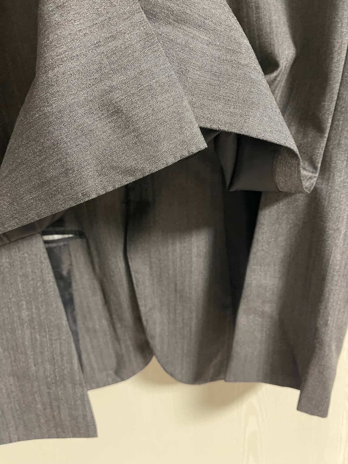 루이지 보렐리(Luigi Borrelli) 그레이 헤링본 패턴 자켓54 상품이미지4