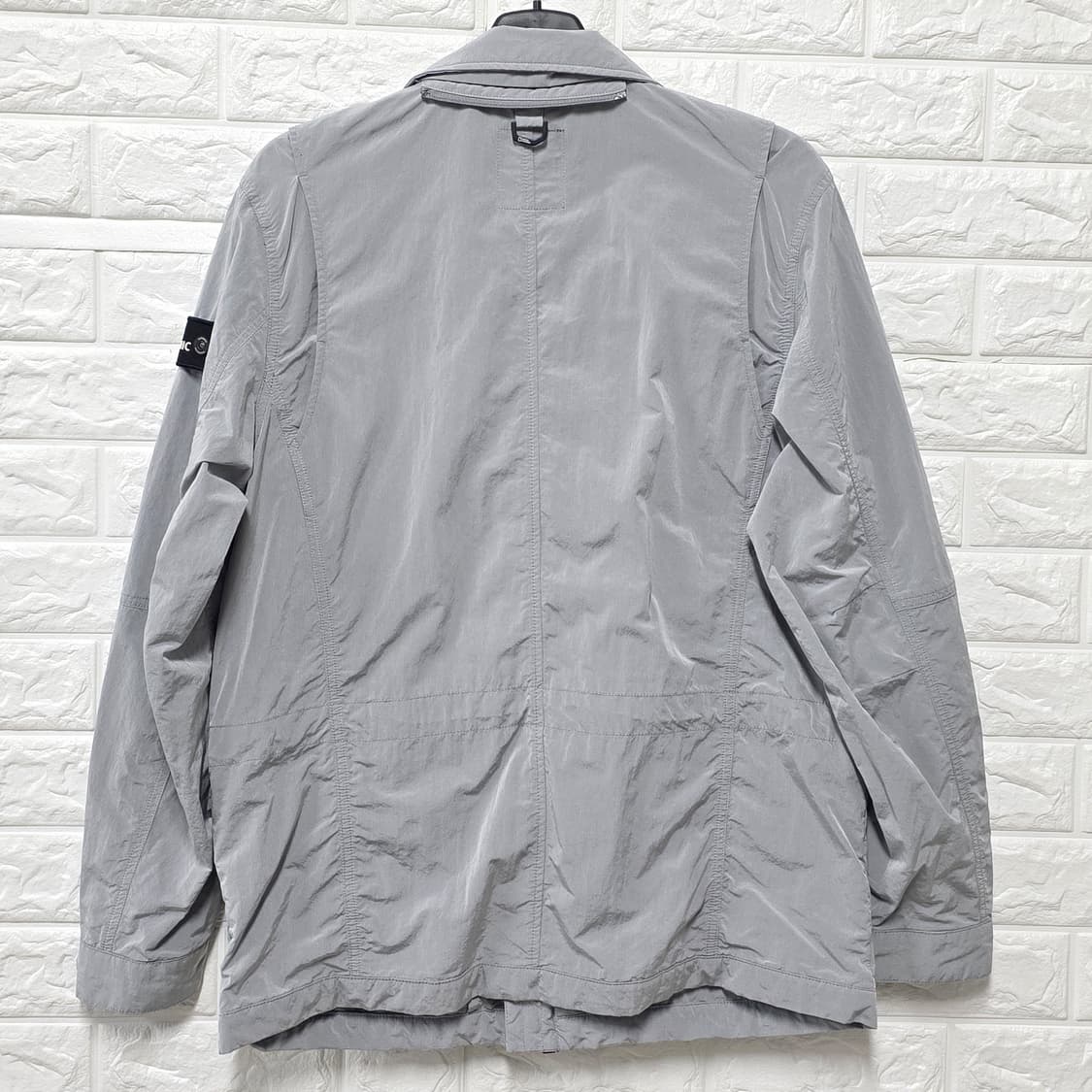 택포// 내셔널지오그래픽 바람막이 L 상품이미지4