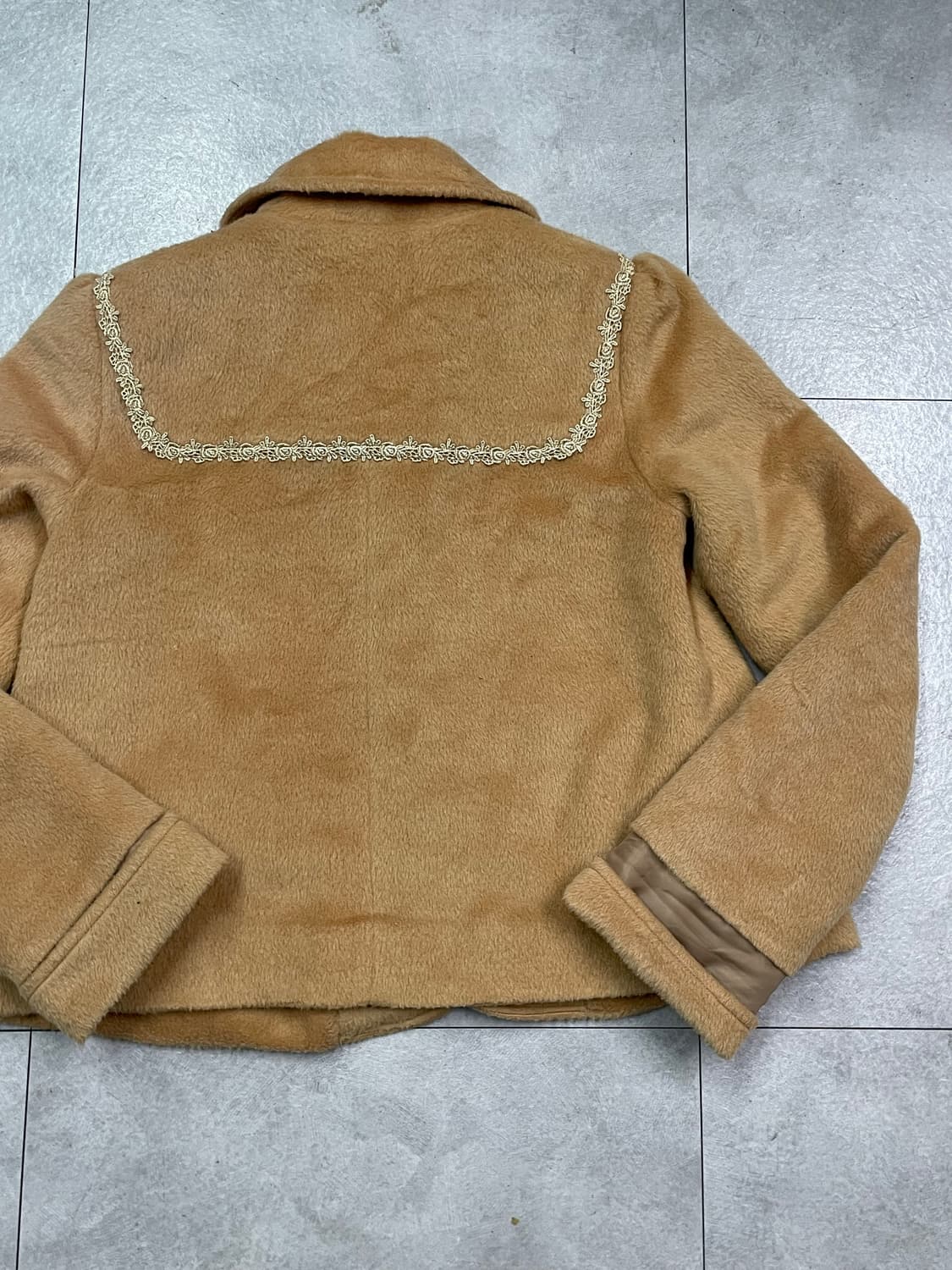 엑시즈 팜 엔틱 라운드 떡볶이 코트 상품이미지6