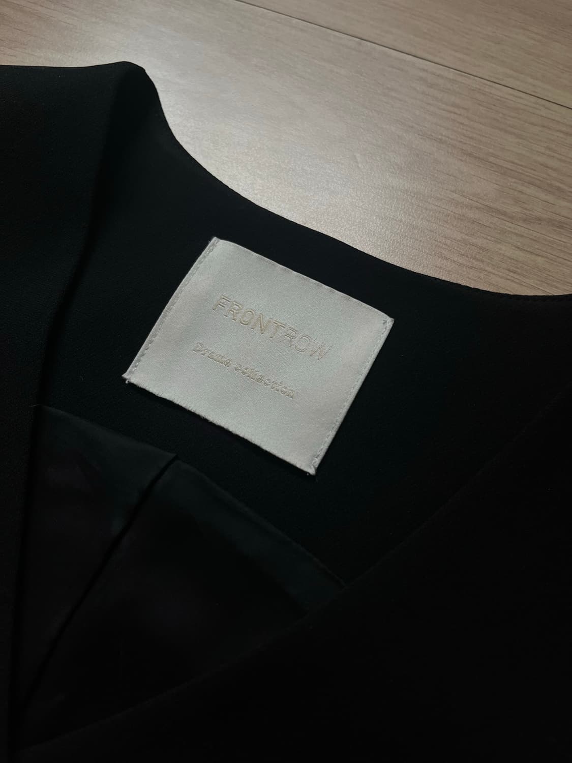 FRONTROW 블랙 테일러드 베스트 상품이미지3