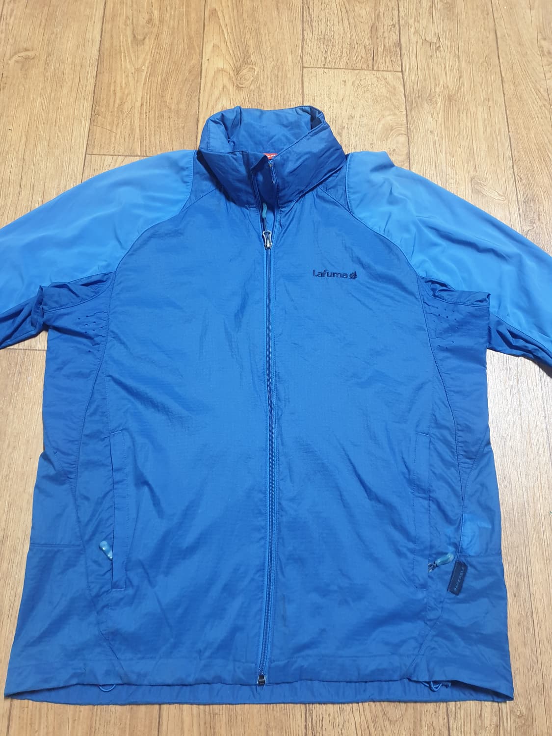 1228 라푸마 아웃도어 바람막이 100 사이즈입니다 상품이미지1