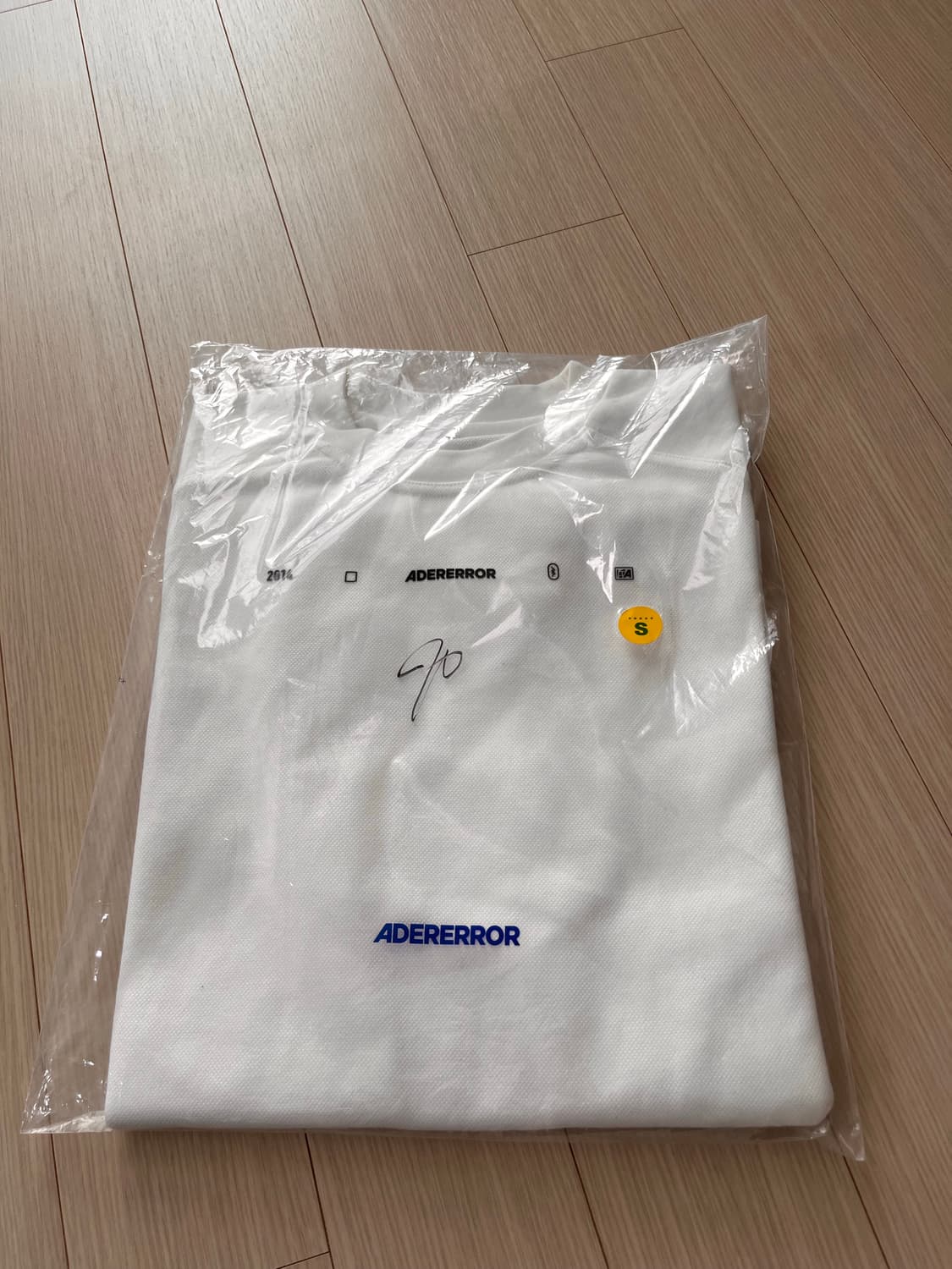 아더에러 절개티셔츠 상품이미지3