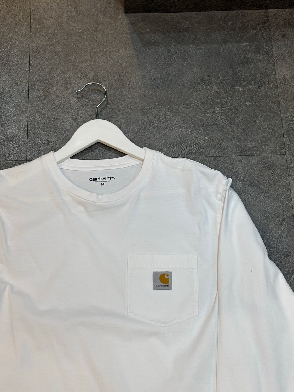 칼하트 WIP 긴팔 티셔츠 화이트 M 상품이미지4