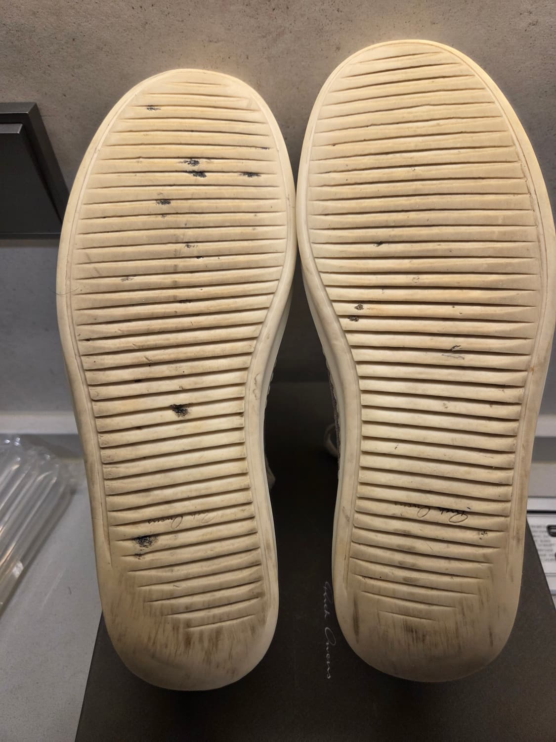 릭오웬스 릭반스 더스트 스웨이드 42  상품이미지6