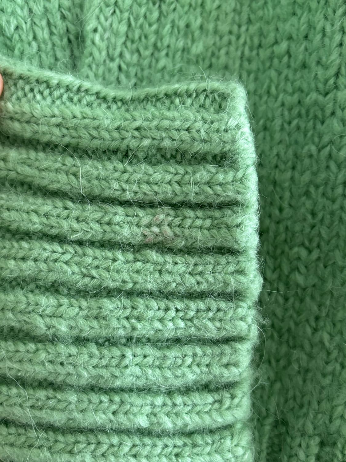 자라 니트 크롭 가디건 그린 상품이미지3