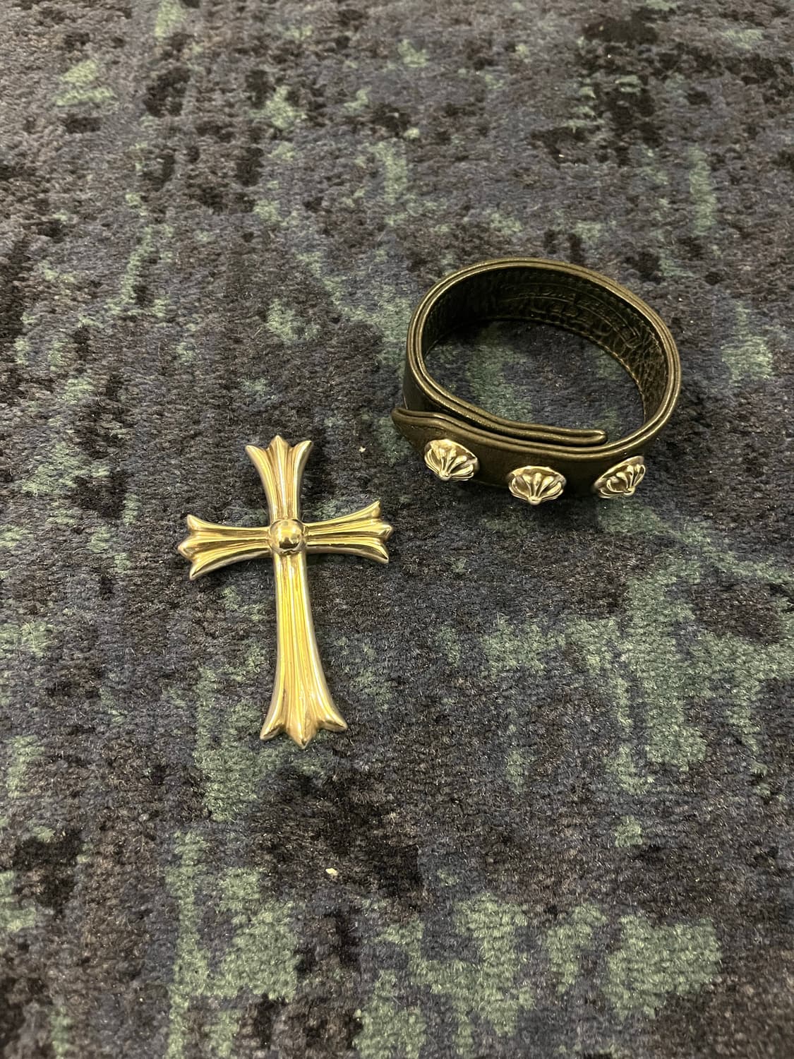 크롬하츠 라지 크로스 팬던트 상품이미지5