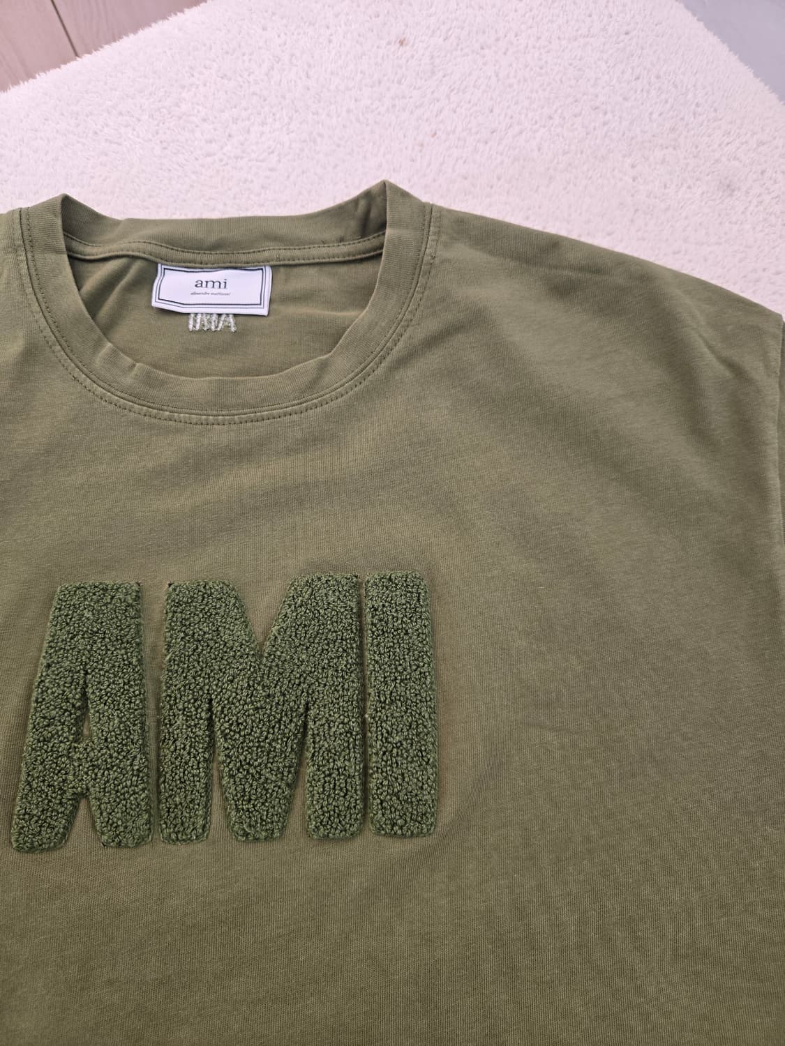 아미 AMI 카키 잔디밭 로고 반팔 티셔츠 2XL 상품이미지4