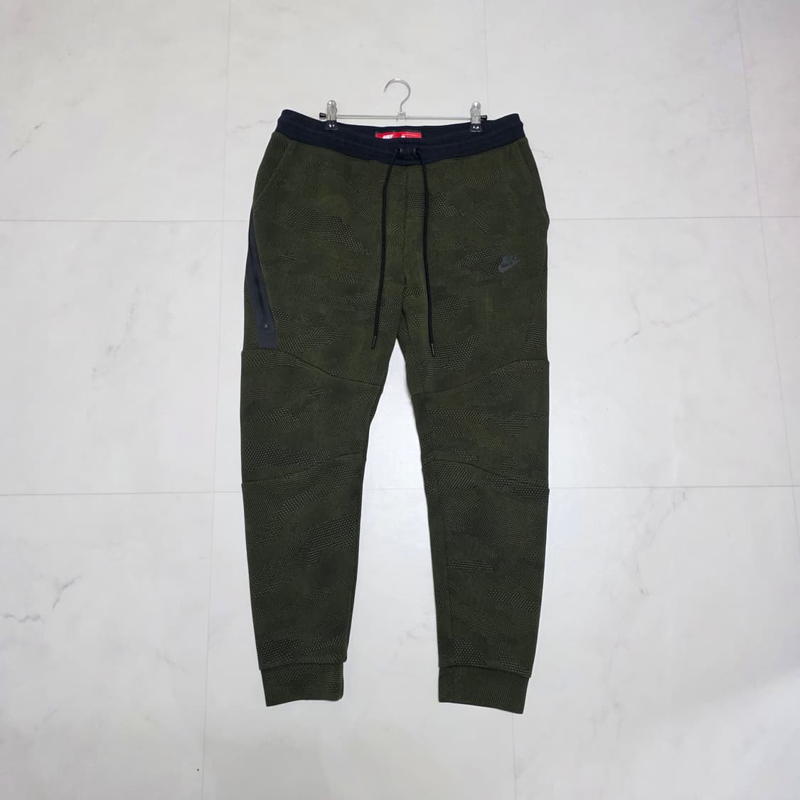 XL) 나이키 테크 플리스 카모 카키 조거팬츠 상품이미지1