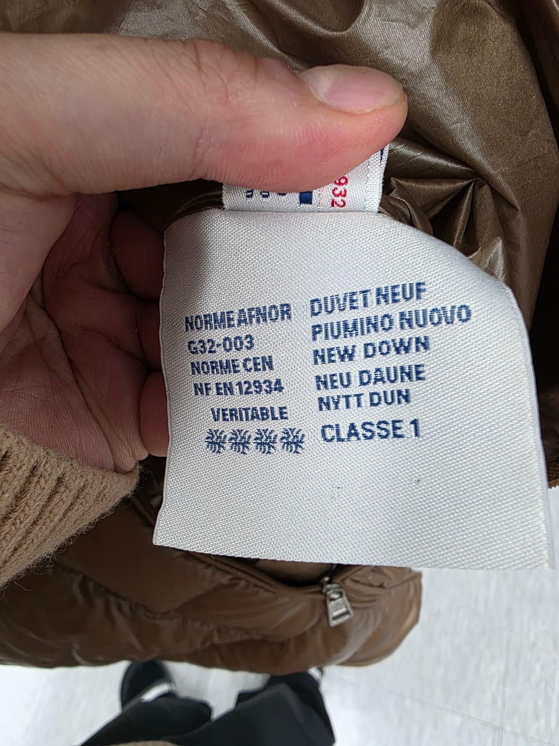 몽클레어 Delon 경량패딩 4사이즈 상품이미지5