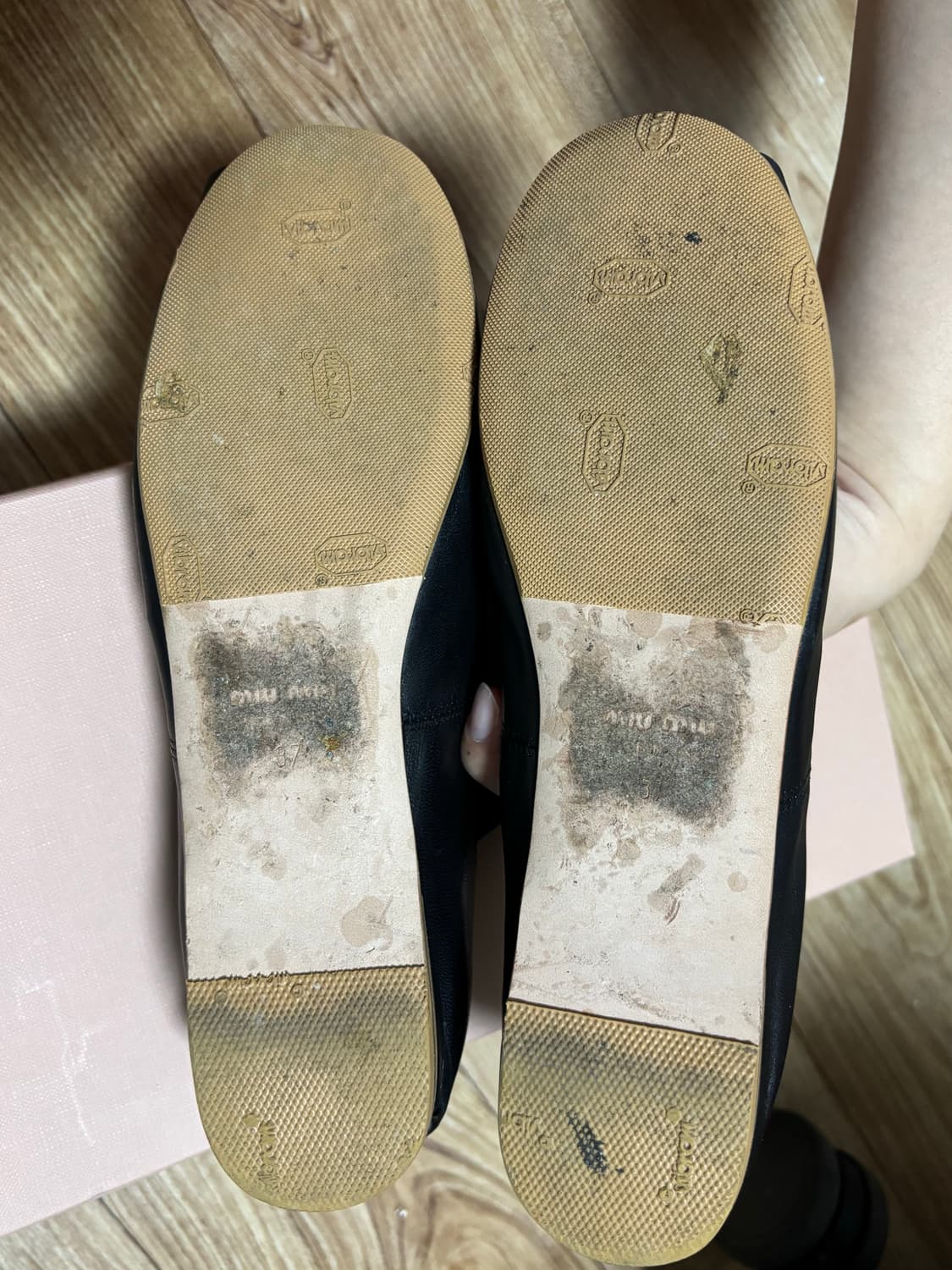 미우미우 발레리나 플랫 상품이미지4