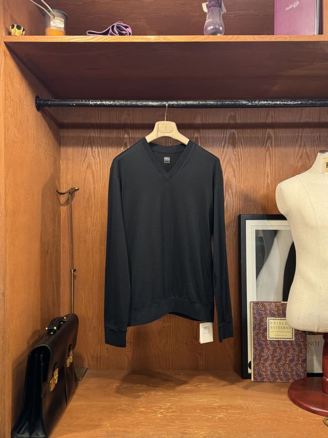 페델리 브이넥 티셔츠 상품이미지1