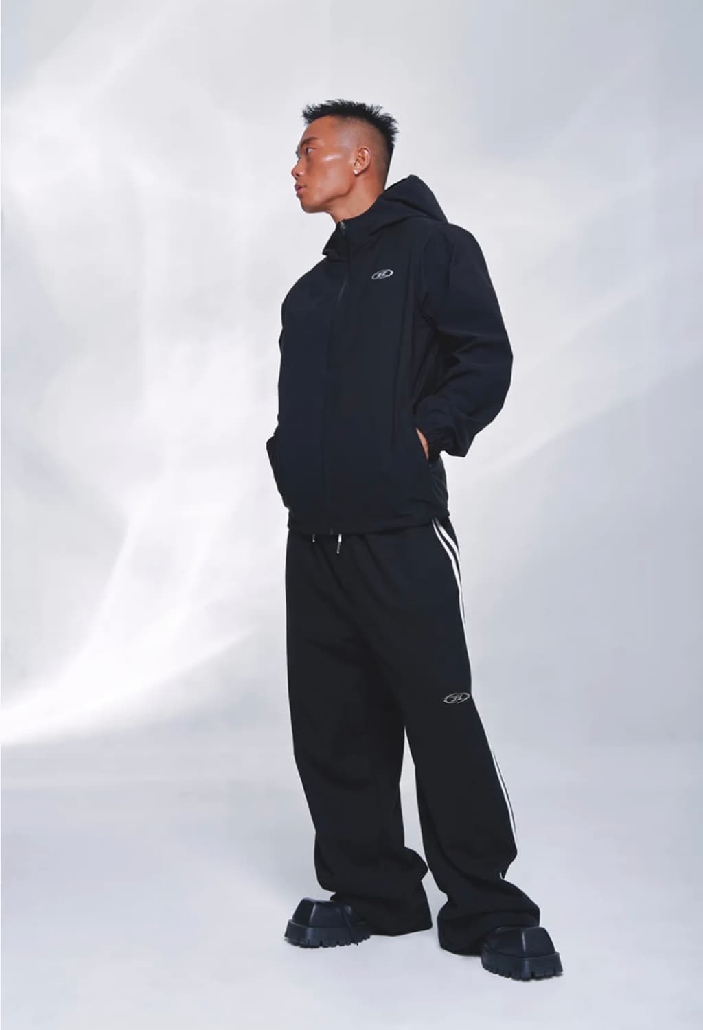 본투윈 크롬 B로고 트랙 라인 와이드 팬츠 바지 블랙 2 상품이미지4