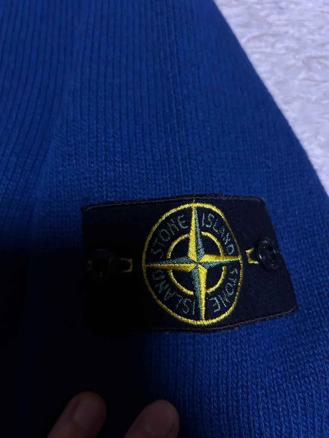 [새상품급, L] 스톤아일랜드 울 니트 백화점판 네이비 상품이미지3