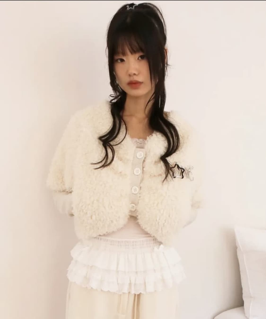 노피셜노피스 컬리 퍼 숄 자켓 (아이보리) CURLY FUR SHAWL  상품이미지3