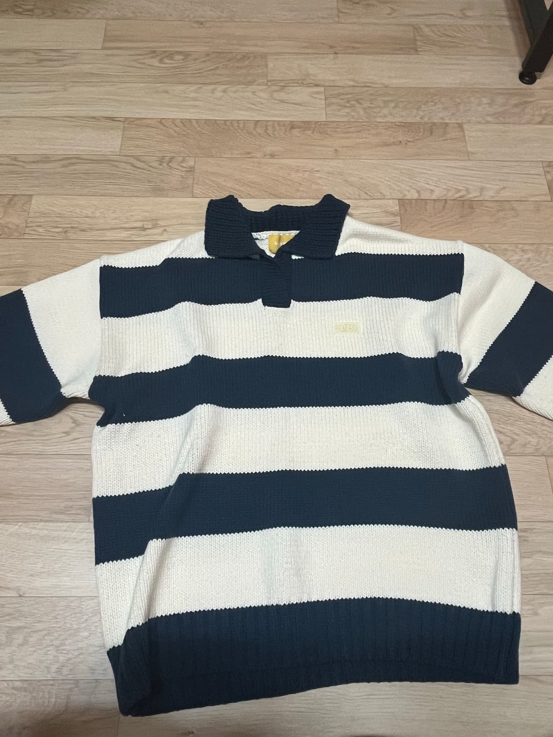 메인부스 스트라이프 니트 상품이미지1