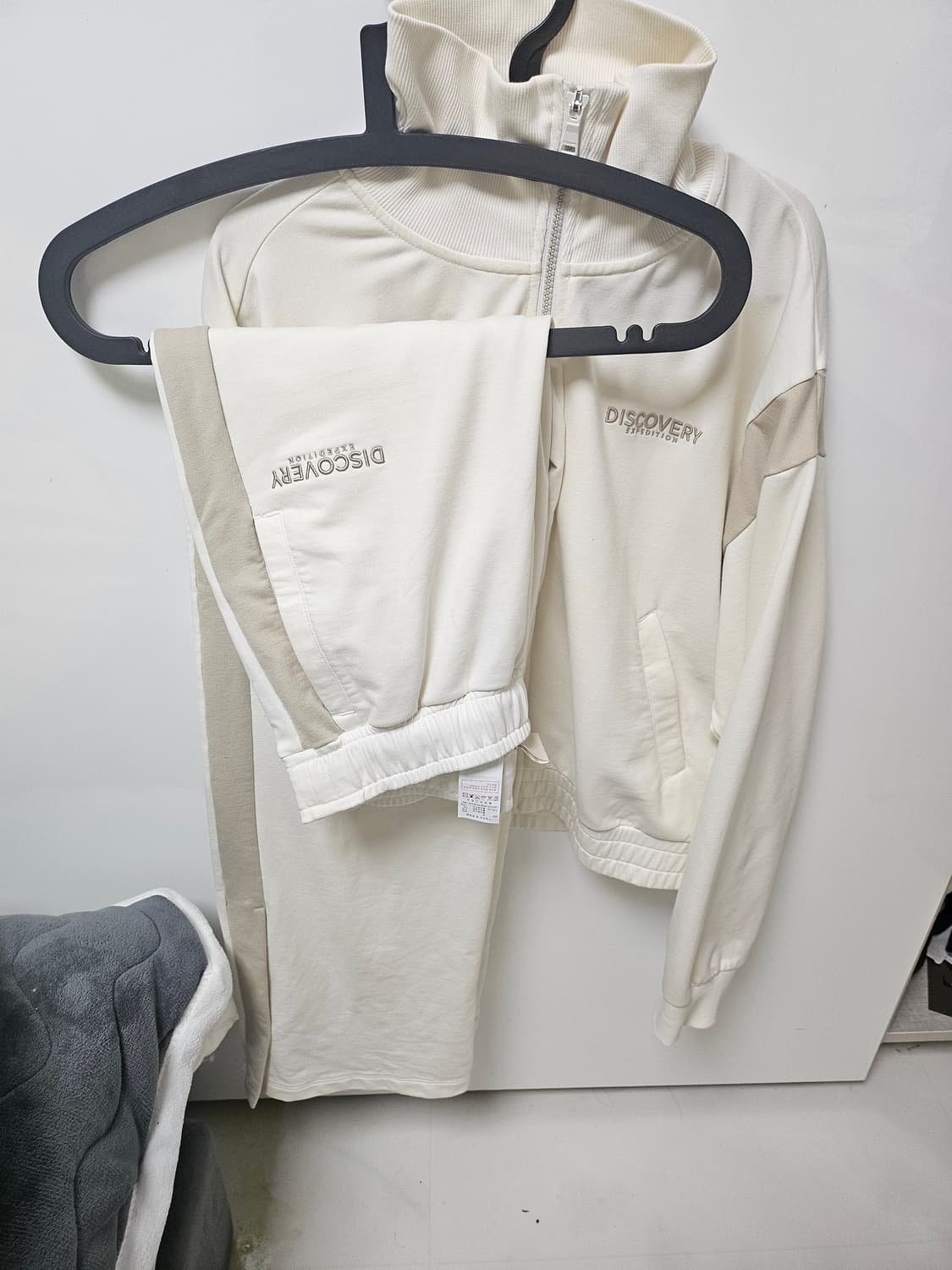 디스커버리 크롭후드집업.와이드바지세트 상품이미지4