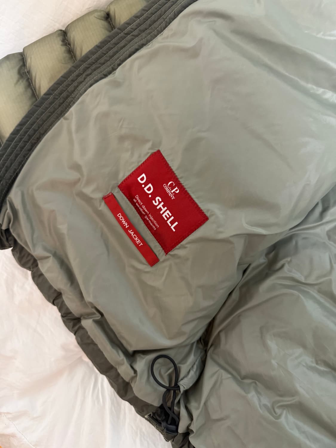 CP컴퍼니 dd쉘 경량패딩 상품이미지8