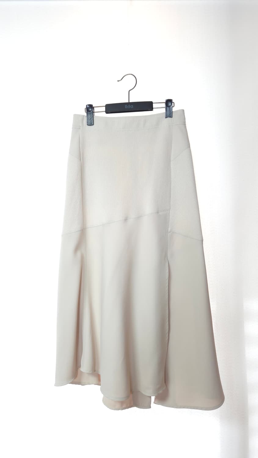 한섬 시스템 2022 리브드 믹스 언밸런스 롱스커트 67-98 상품이미지1