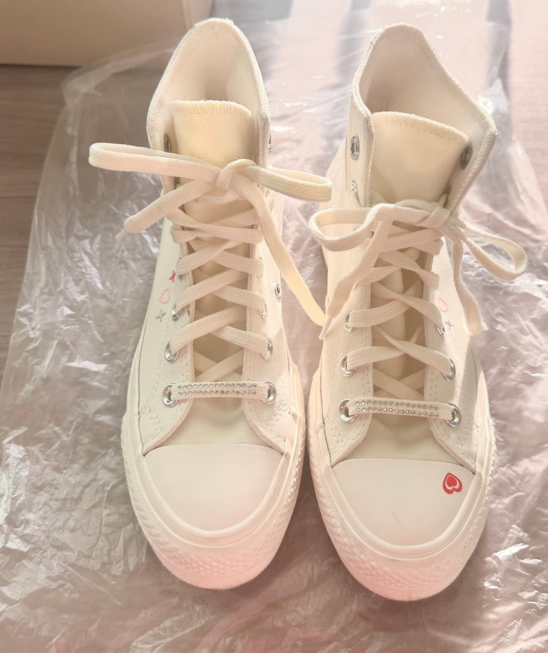 (225)컨버스 척테일러 올스타 리프트 하이 하트 스니커즈 플랫폼 상품이미지4