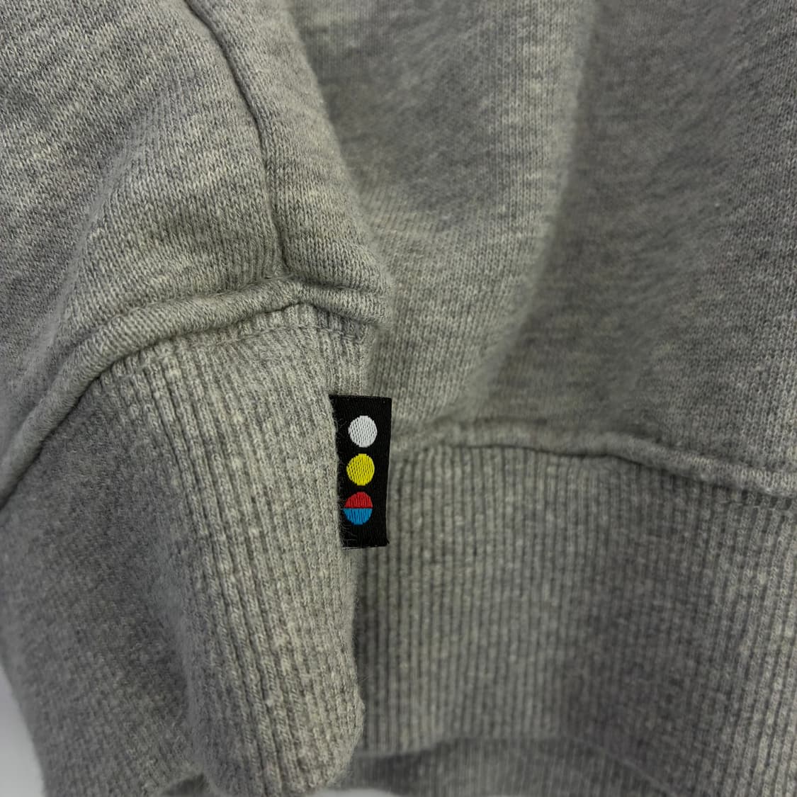 IAB studio  아이앱스튜디오 스펠 로고 코튼 그레이 후드티 상품이미지5