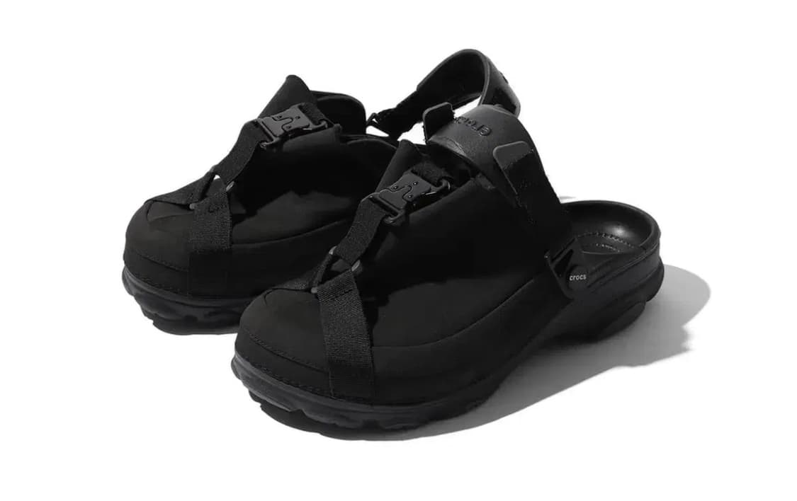 빔즈 x 크록스 코브라 버클 샌들 블랙 클로그 BEAMS x CROCS  상품이미지1