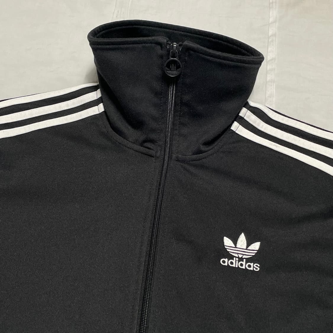 M 아디다스 유로파 블랙 트랙탑 상품이미지1