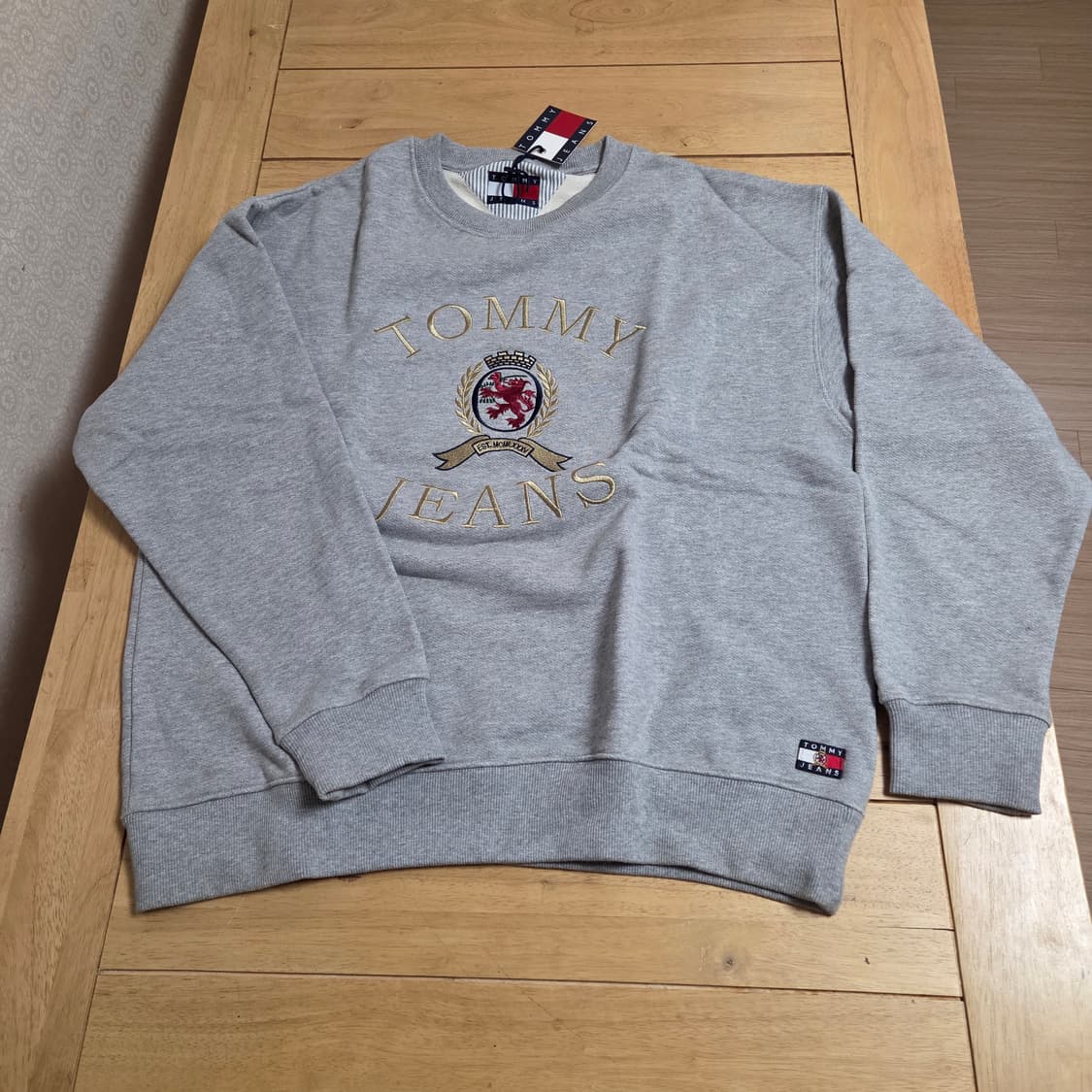 100~105 타미힐피거 맨투맨 스웻 상품이미지1